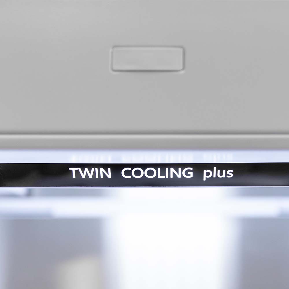 ZLINE 30" Built-In 2-Door Bottom Freezer Refrigerator with Internal Water and Ice Dispenser - Matte White